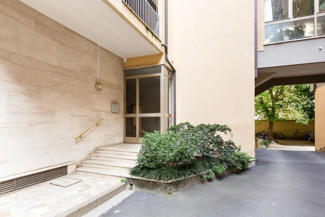 Piazza Oberdan Patio Apartment Florence