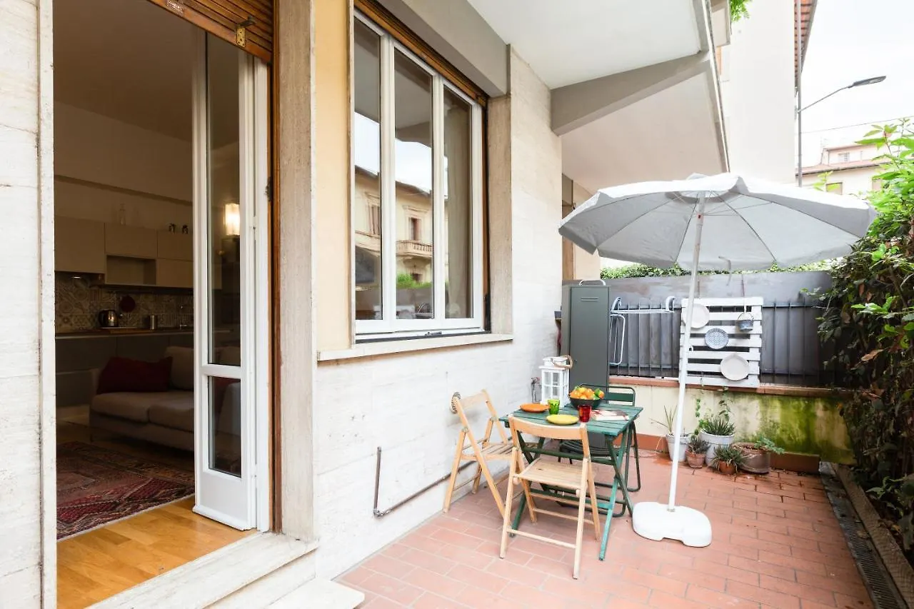 Piazza Oberdan Patio Apartment Firenze