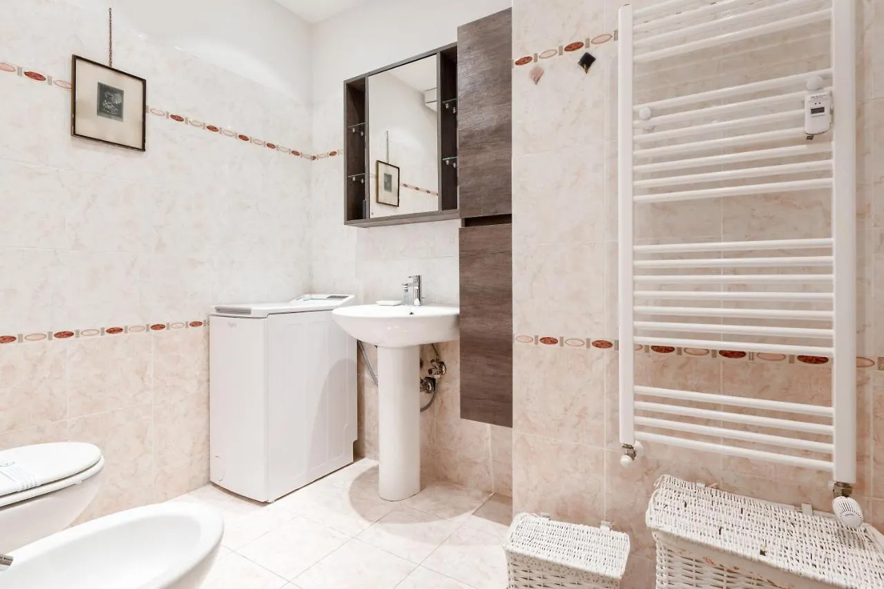 Piazza Oberdan Patio Apartment Firenze 0*,  Italia